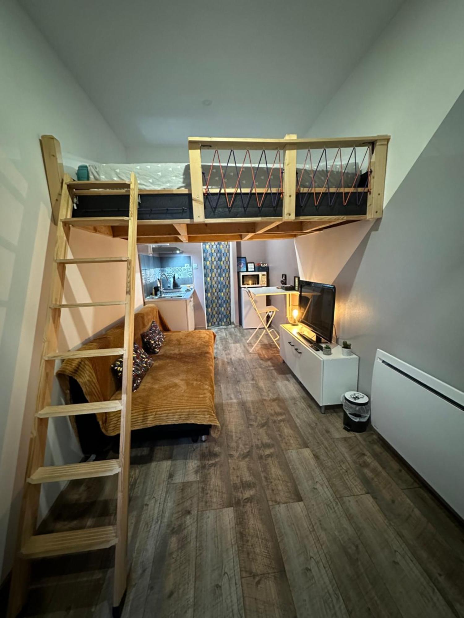 La Tiny : Adorable Petit Studio /Parking Gratuit. 昂古莱姆 外观 照片
